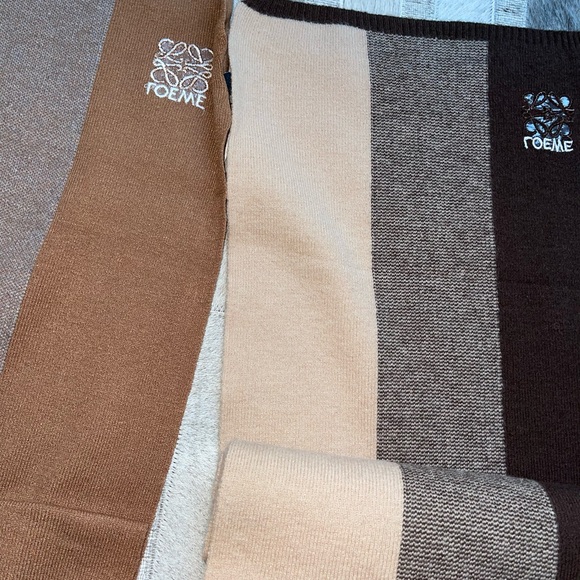 Loe scarves 🧣 - Picture 3 of 4